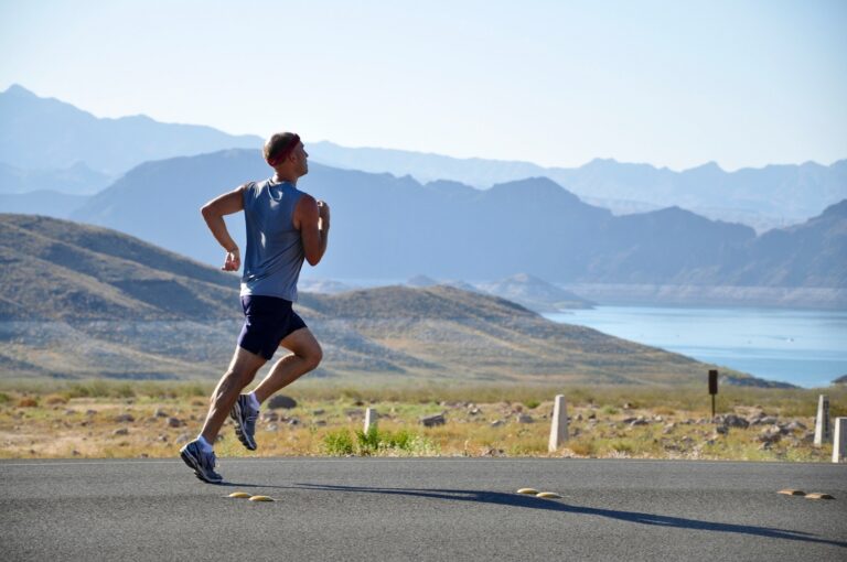 HOW FAR DID I RUN? CLEVER WAYS TO TRACK YOUR MILEAGE AND DISTANCE